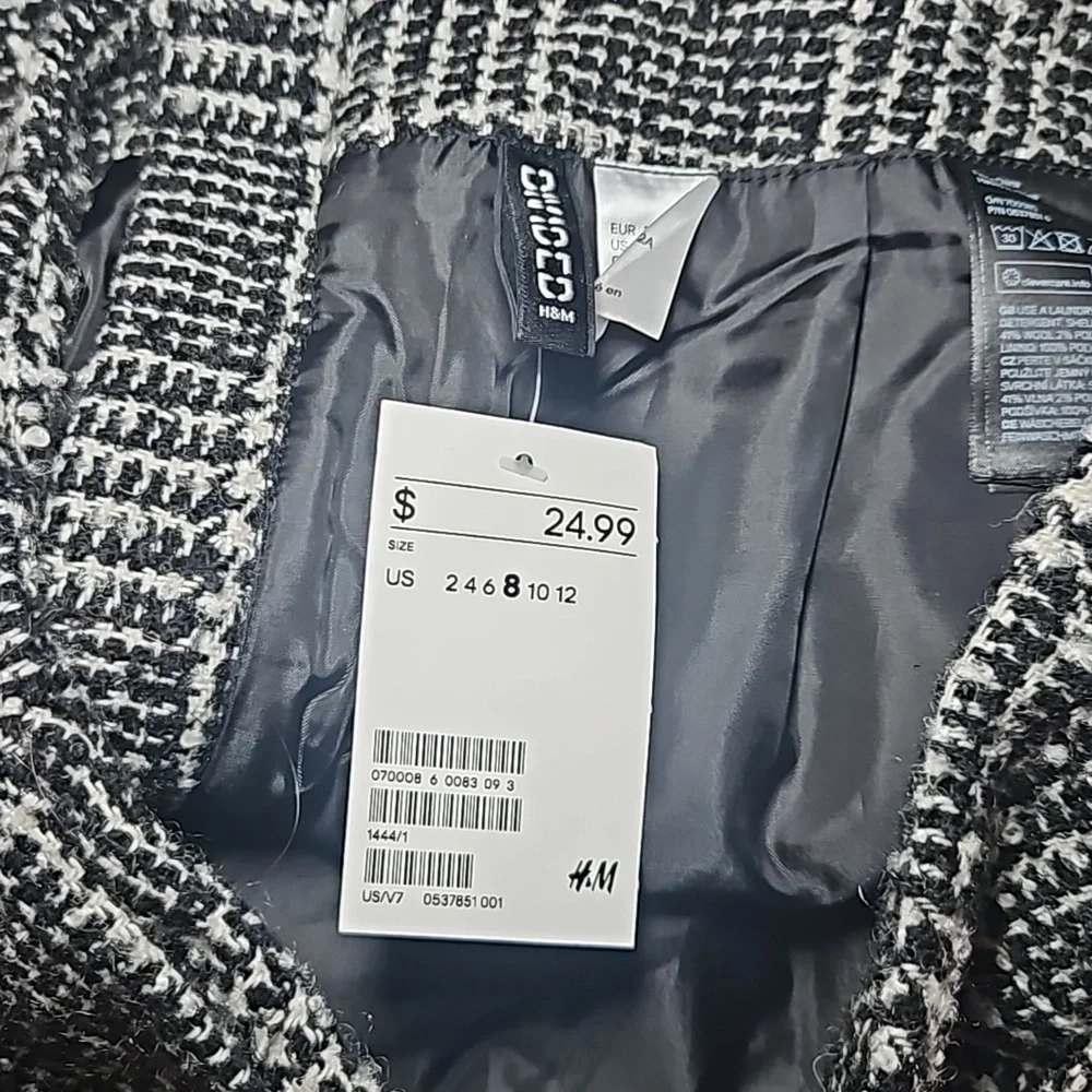 H&M Divided Wrap Front Checked Mini Skirt – Size 8 (NWT)